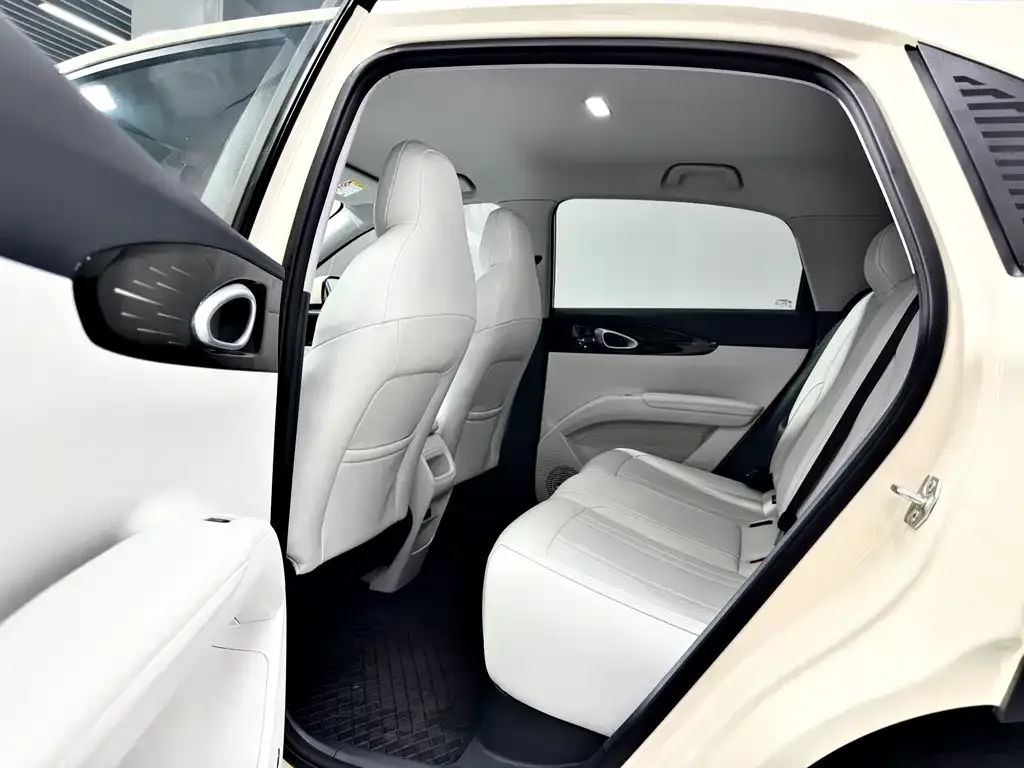 Geely Starburst — фото 3
