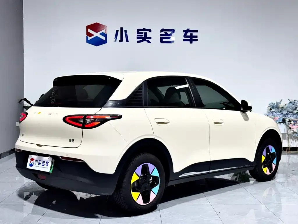 Geely Starburst — фото 2