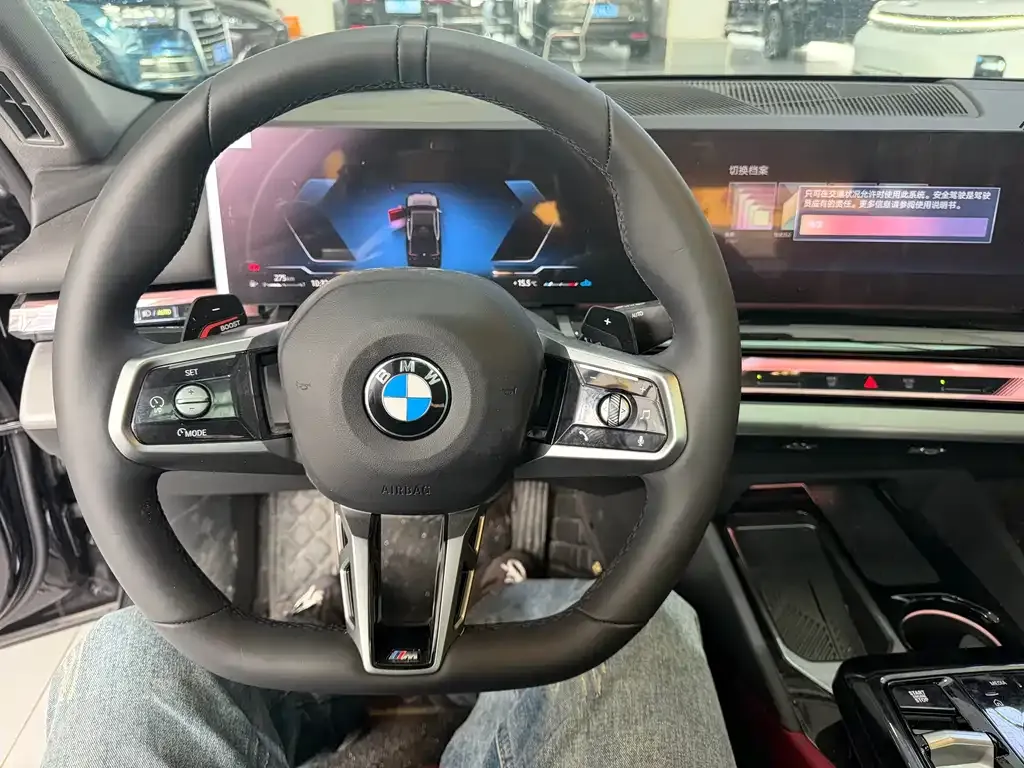 BMW 5 Series — фото 10