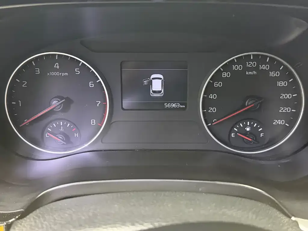 Kia KX3 — фото 4