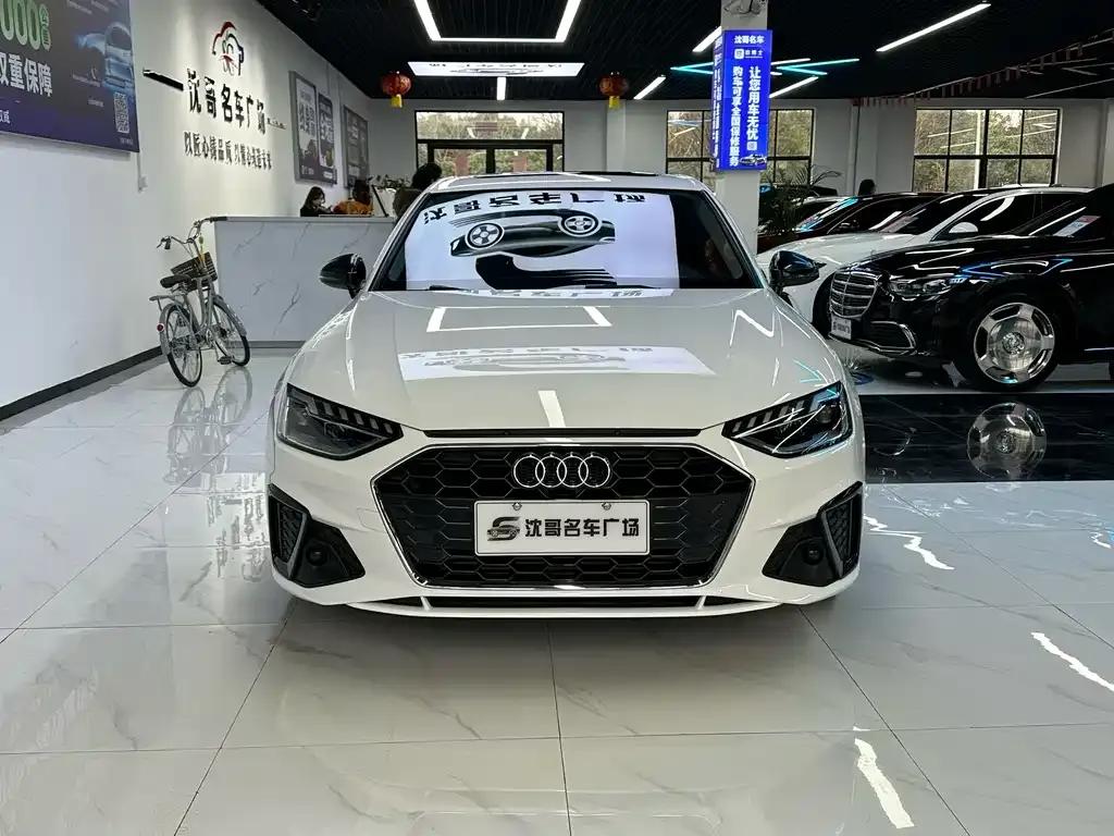 Audi A4L 2022 из CN, фото 3