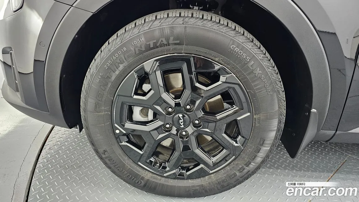 Kia Sorento — фото 8