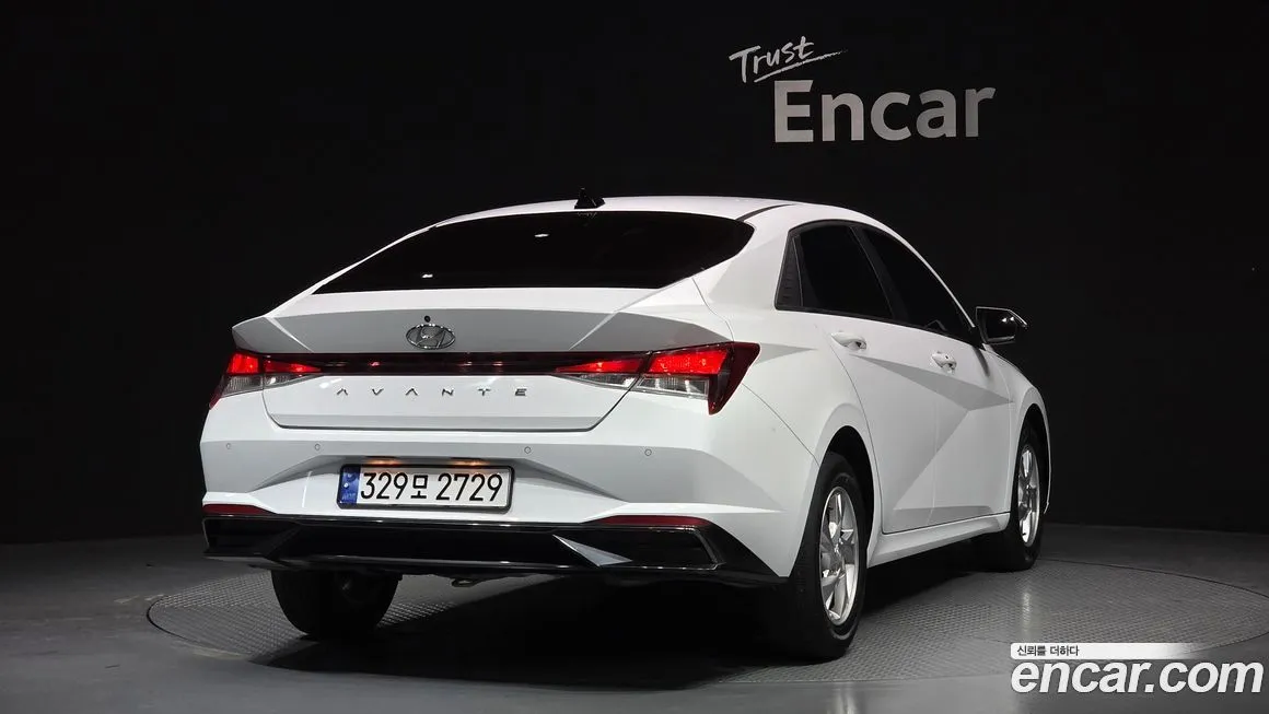 Hyundai AVANTE — фото 5