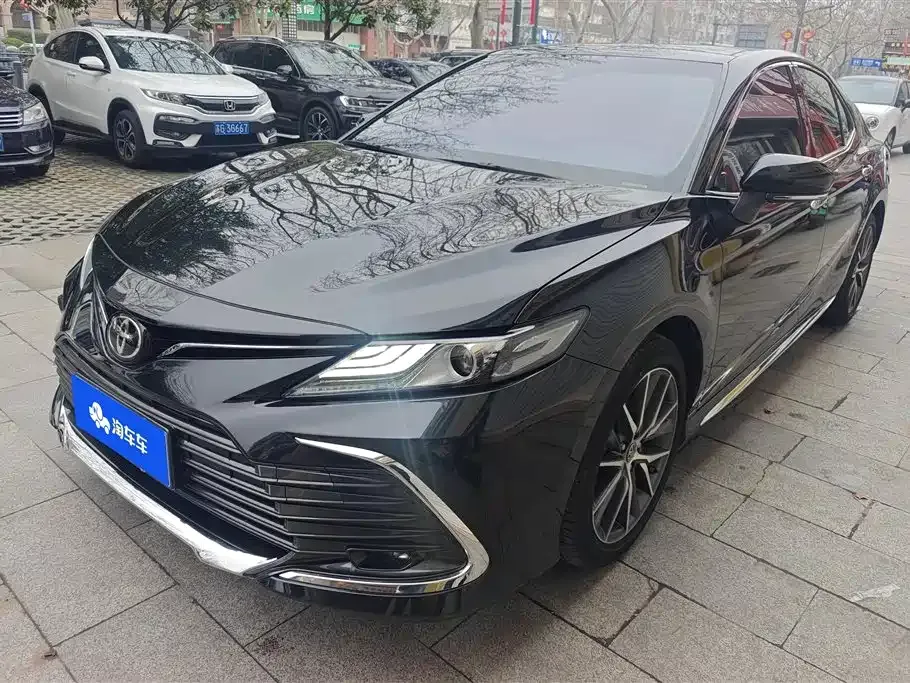 Toyota Camry 2024 из CN, фото 1