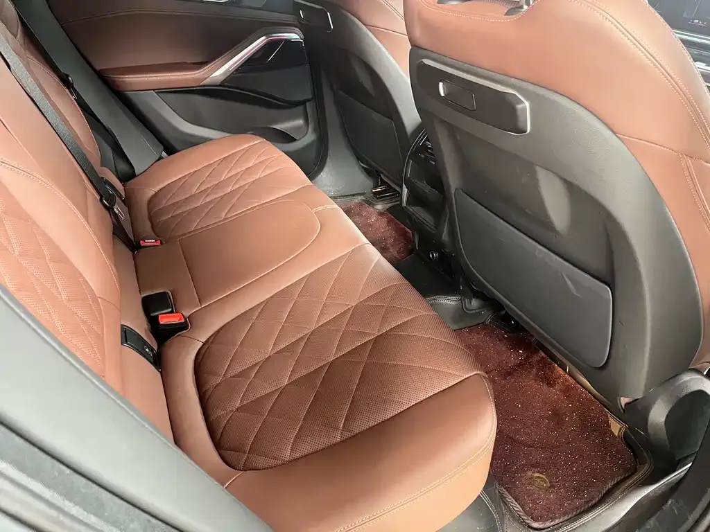 BMW X6 2025 из CN, фото 7