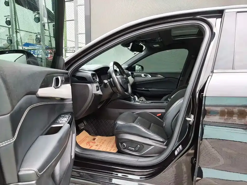 Lynk & Co 03 2022 из CN, фото 9