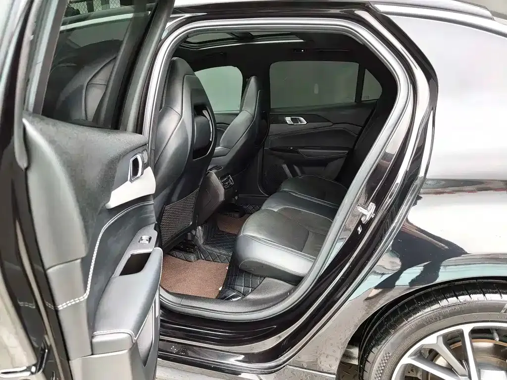 Lynk & Co 03 2022 из CN, фото 3