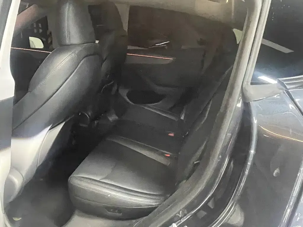 Tesla Model Y 2025 из CN, фото 2