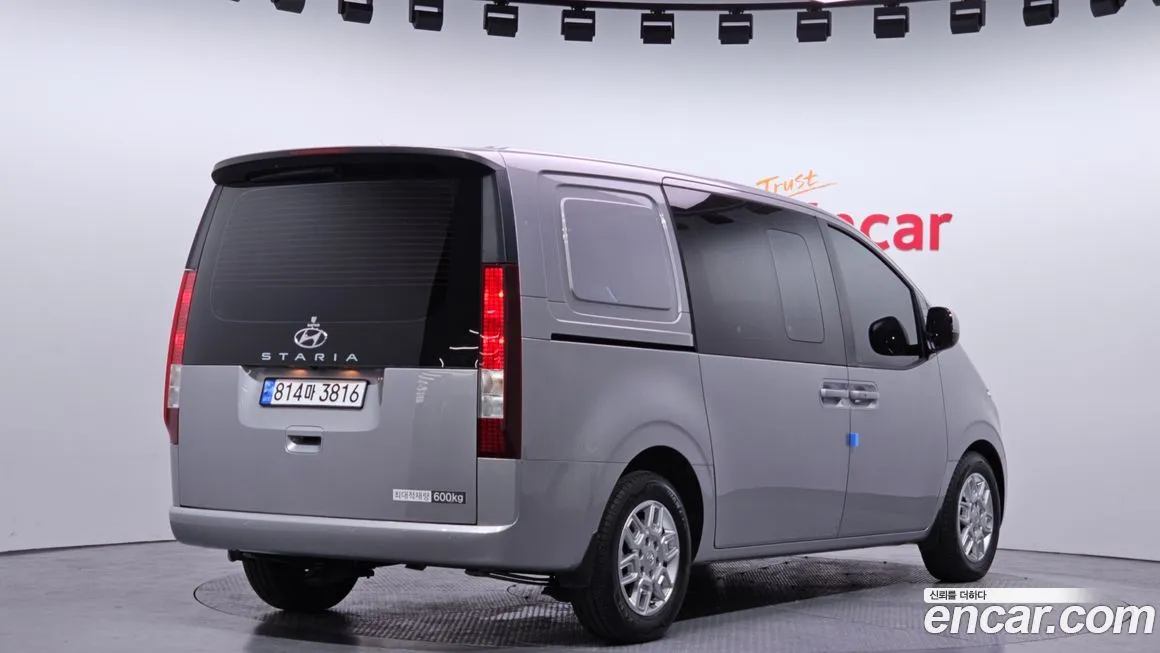 Hyundai Staria 2023 из KR, фото 8