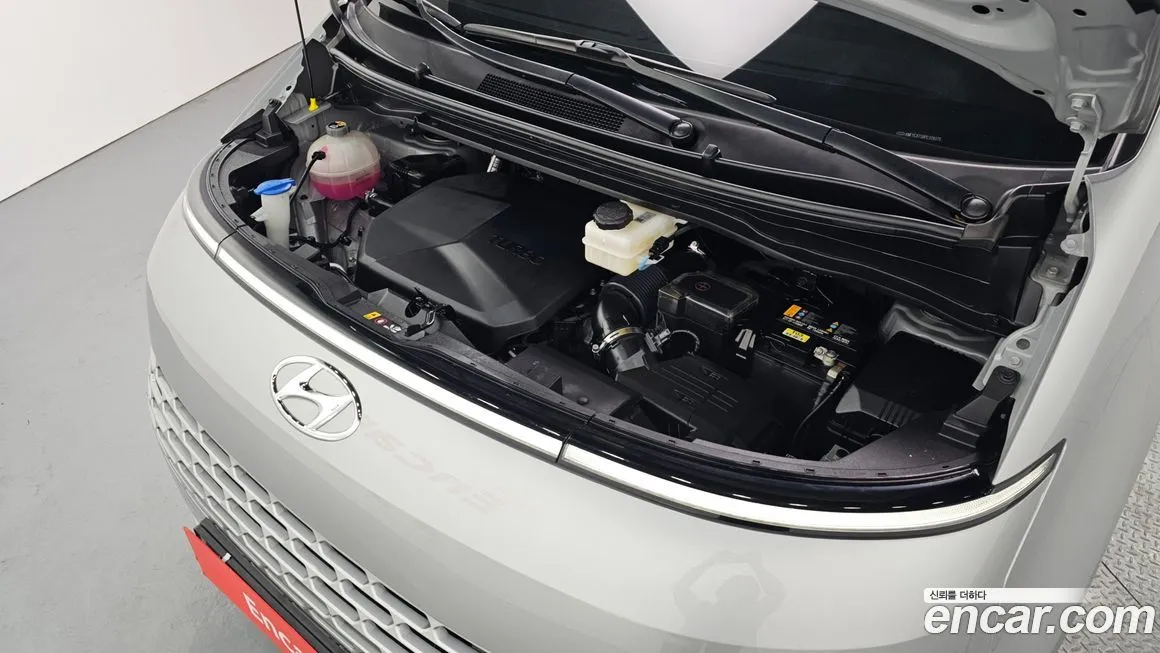 Hyundai Staria 2023 из KR, фото 4