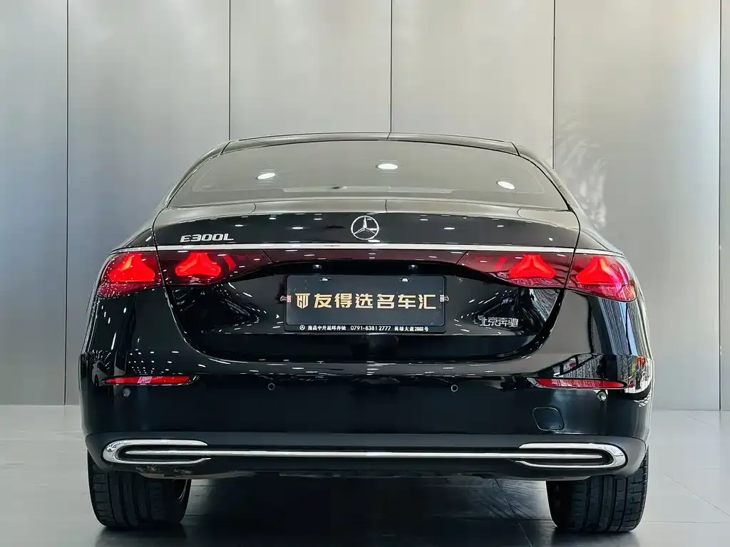 Mercedes-Benz E-Class — фото 4