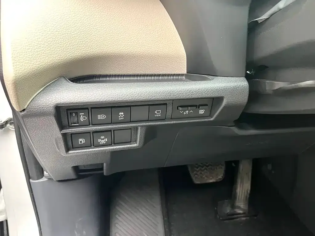 Toyota Sienna 2024 из CN, фото 4