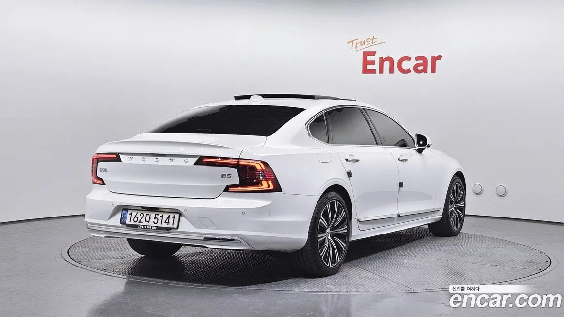 Volvo S90 2022 из KR, фото 9