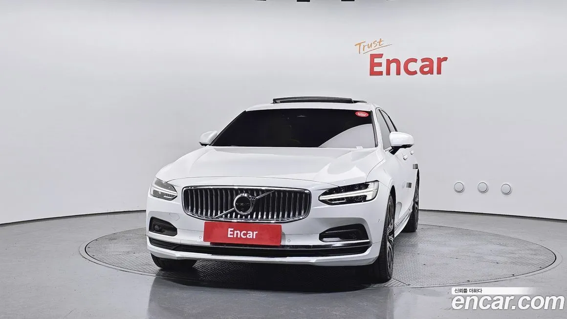 Volvo S90 2022 из KR, фото 2