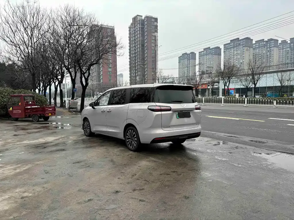 Wuling Starlight 730 New Energy — фото 7