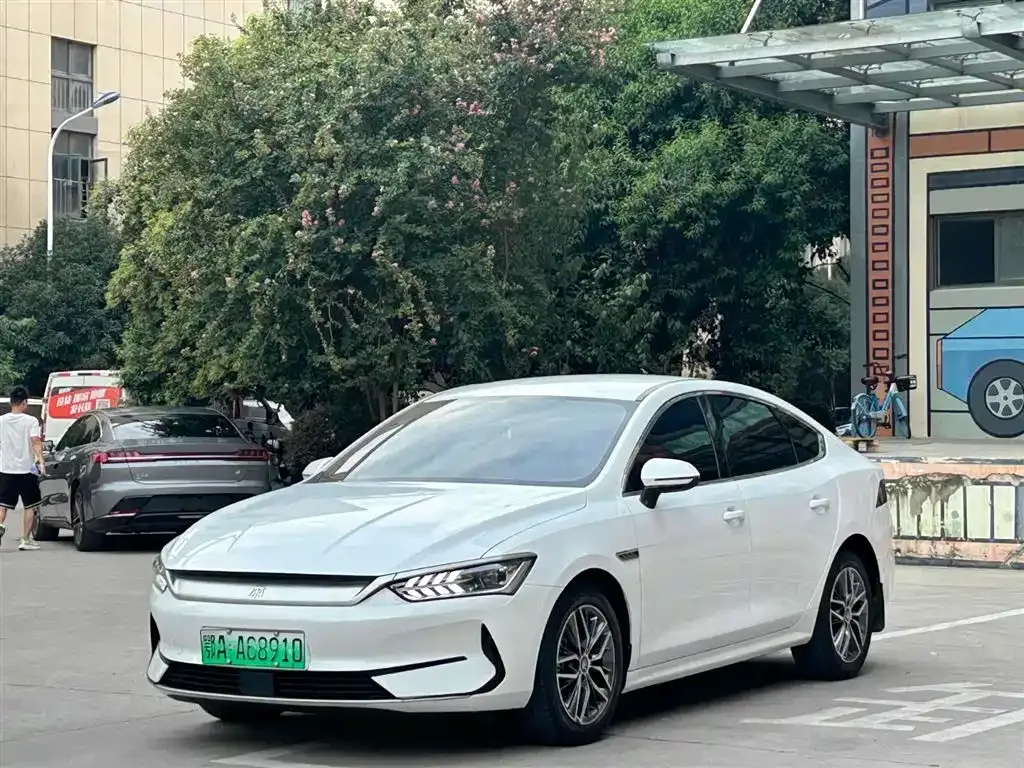 BYD Qin PLUS — фото 1
