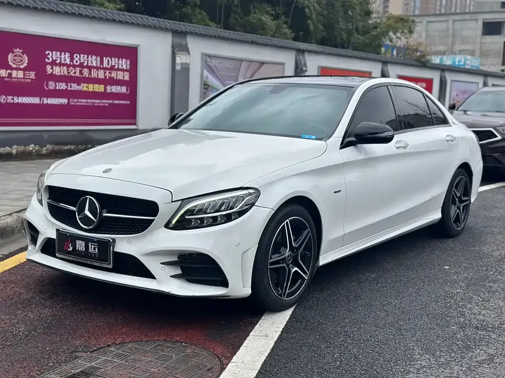 Mercedes-Benz C-Class — фото 1