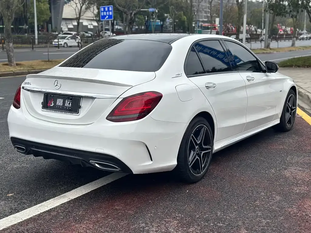 Mercedes-Benz C-Class — фото 10