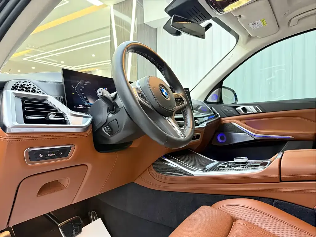 BMW X7 M60i 2025 из CN, фото 3