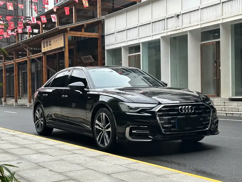 Audi A6L — фото 10