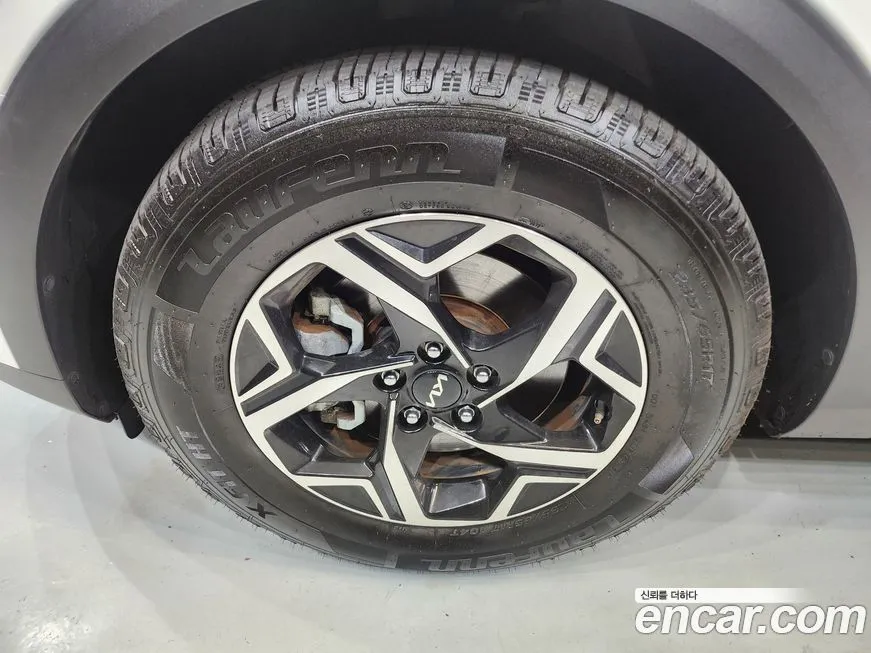 Kia Sportage — фото 7