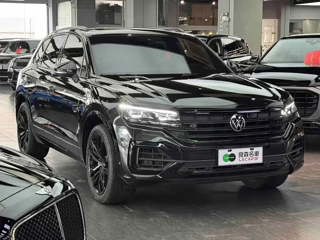Volkswagen Touareg 2023 из CN, фото 9