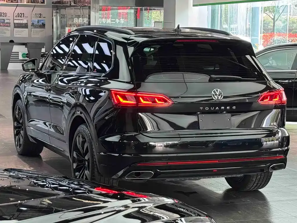 Volkswagen Touareg 2023 из CN, фото 5