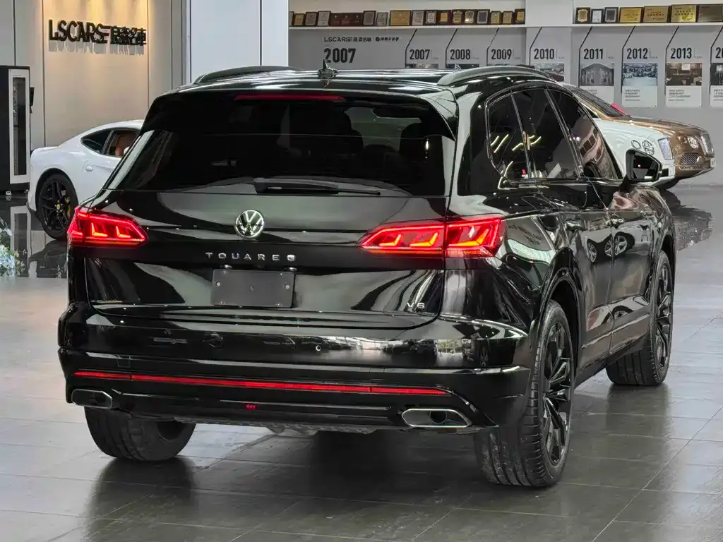Volkswagen Touareg 2023 из CN, фото 3