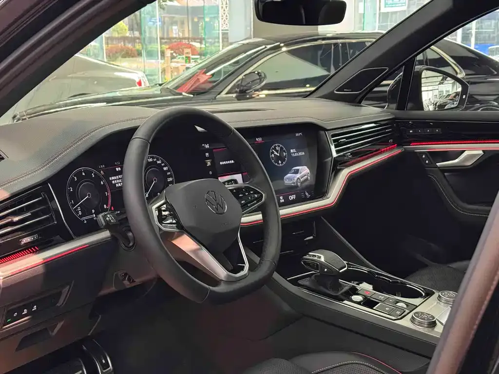 Volkswagen Touareg 2023 из CN, фото 8