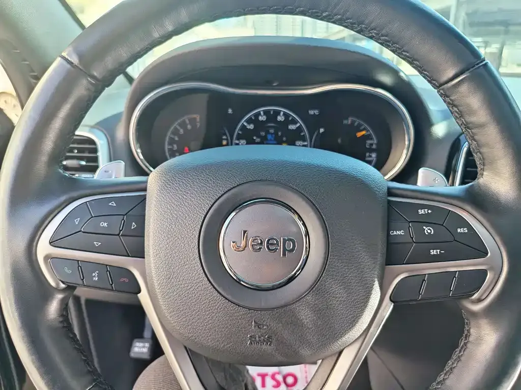 Jeep Grand Cherokee (Import) 2021 из CN, фото 3