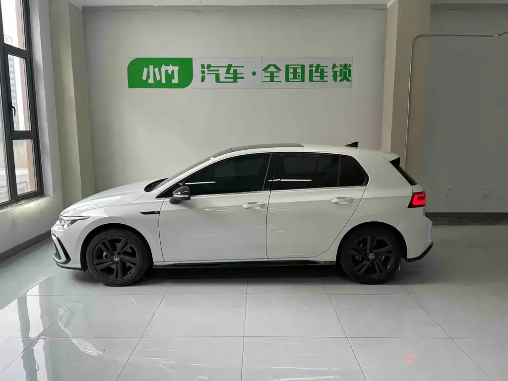 Volkswagen Golf 2022 из CN, фото 2