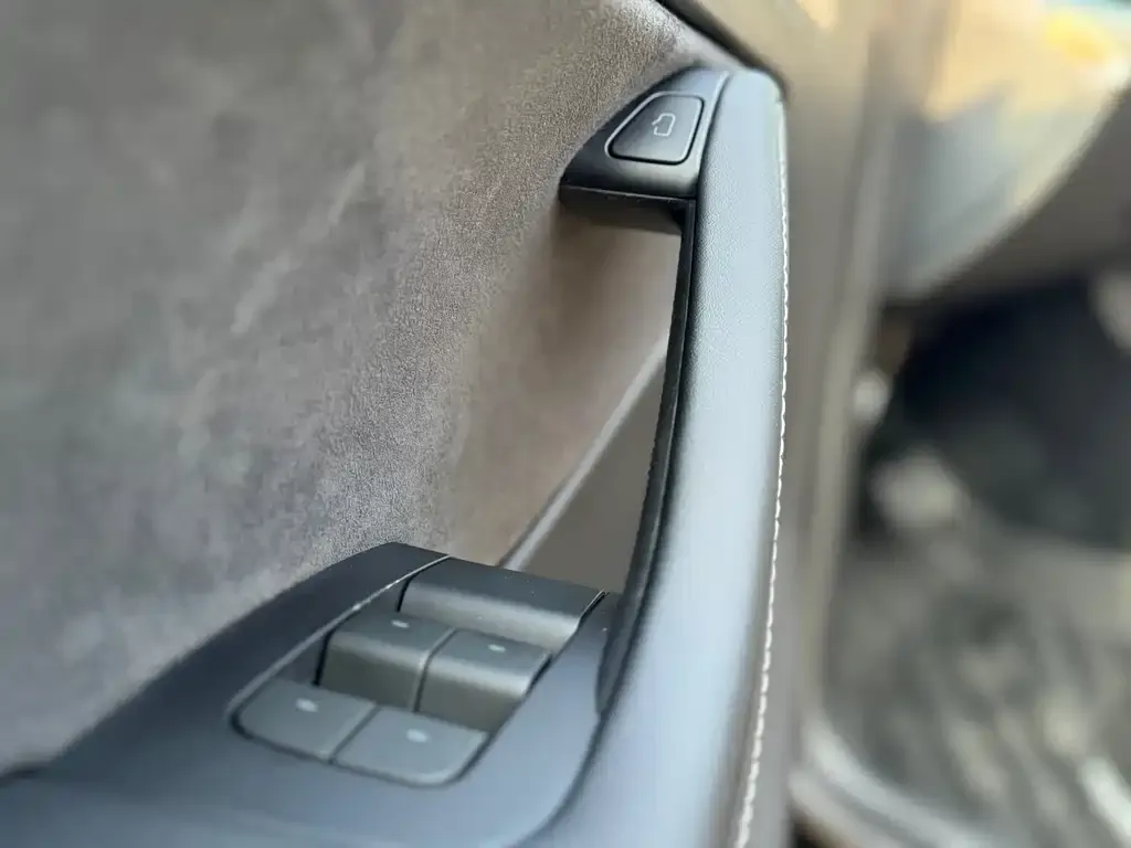 Tesla Model Y 2023 из CN, фото 3