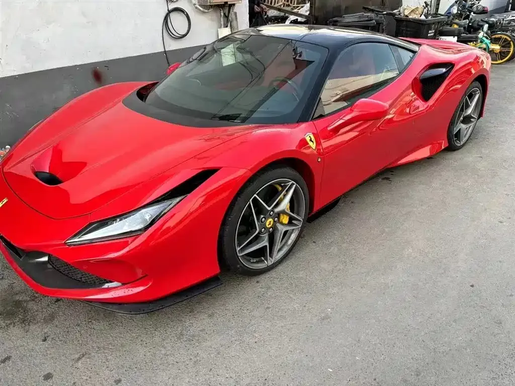 Ferrari F8