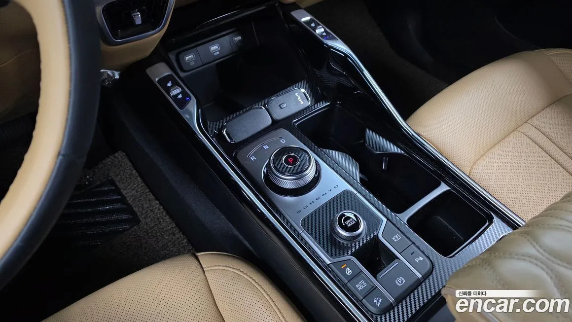 Kia Sorento — фото 10