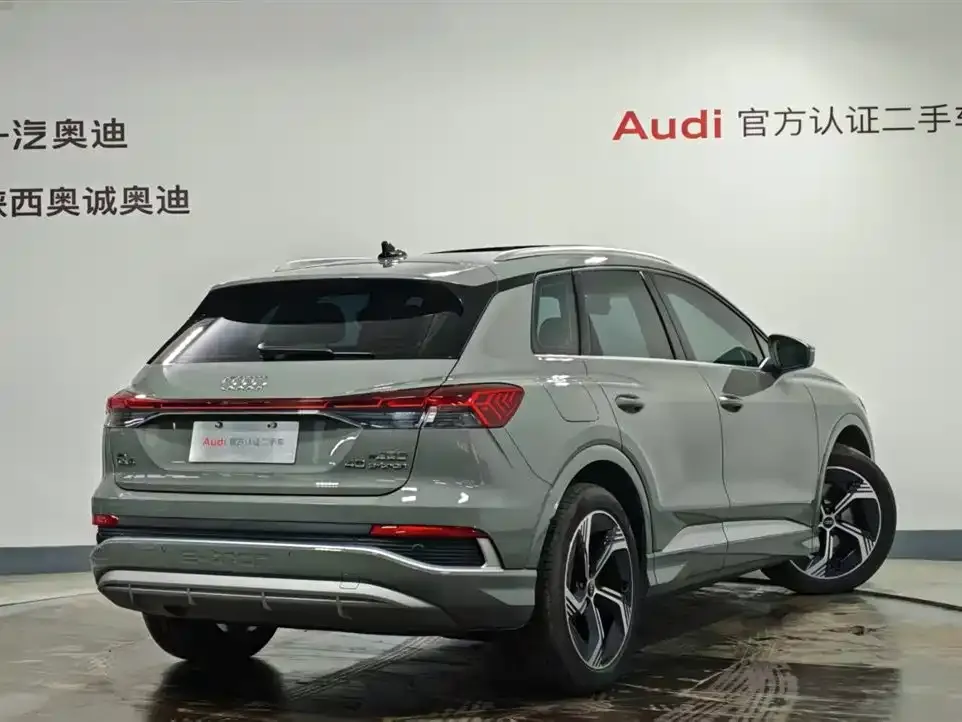 Audi Q4 e-tron — фото 3