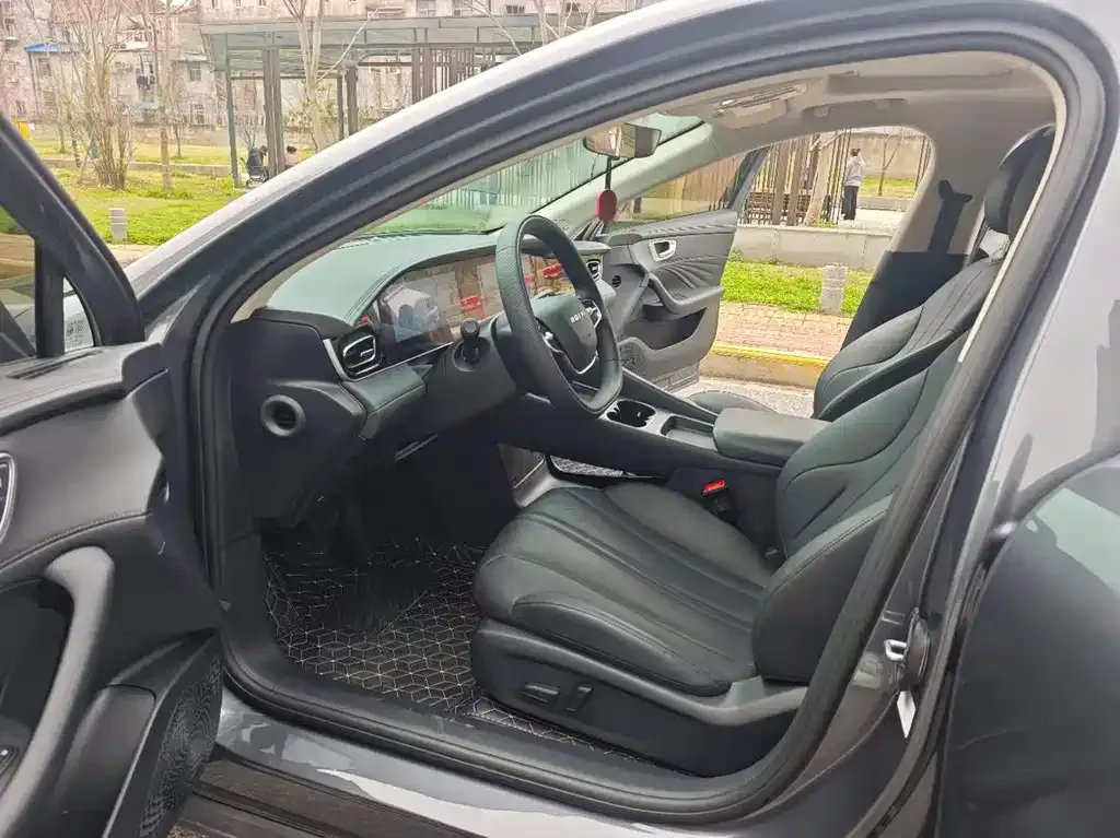 Roewe D7 2025 из CN, фото 6