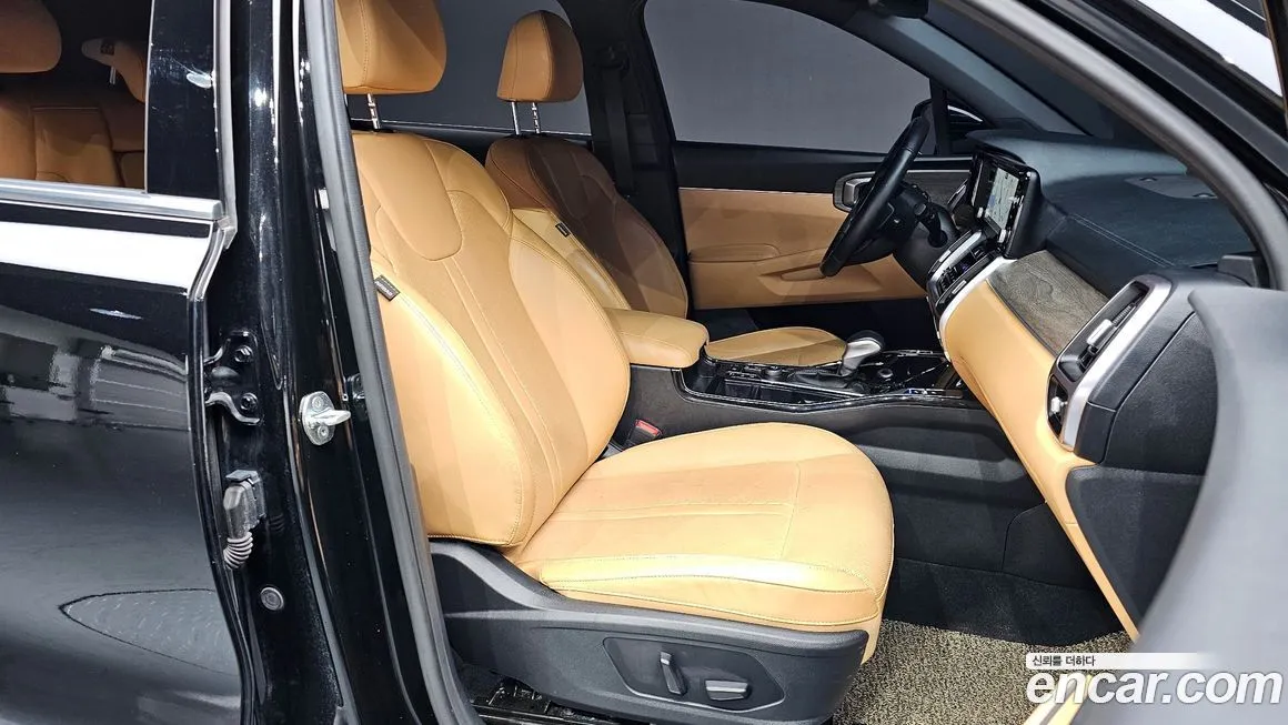 Kia Sorento — фото 8