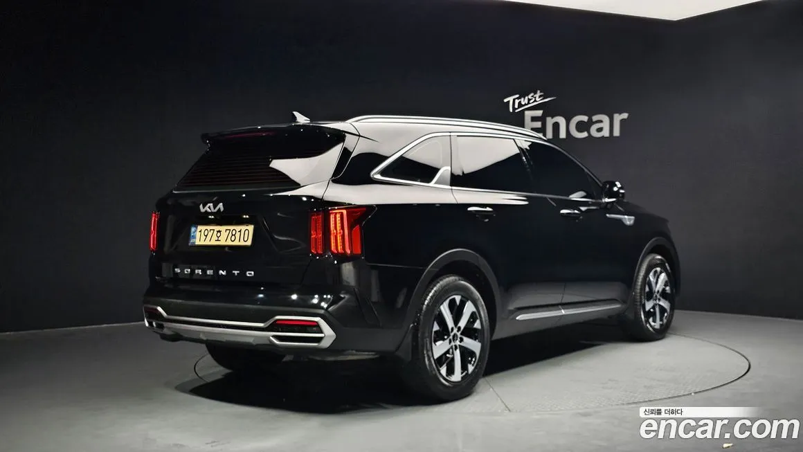 Kia Sorento — фото 4