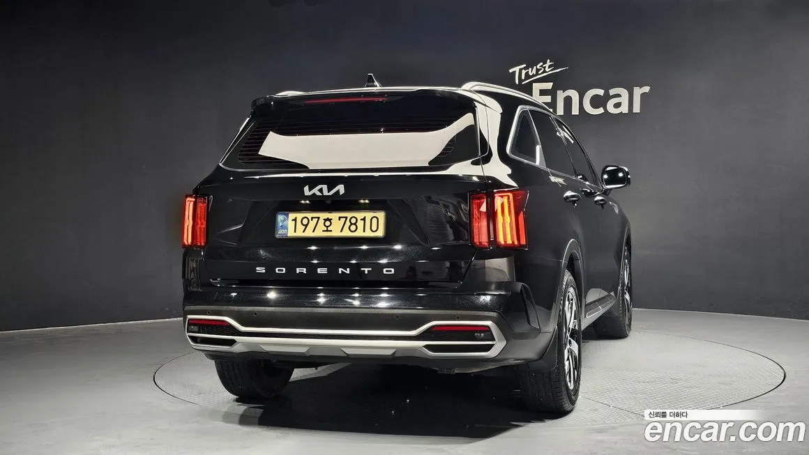 Kia Sorento — фото 5