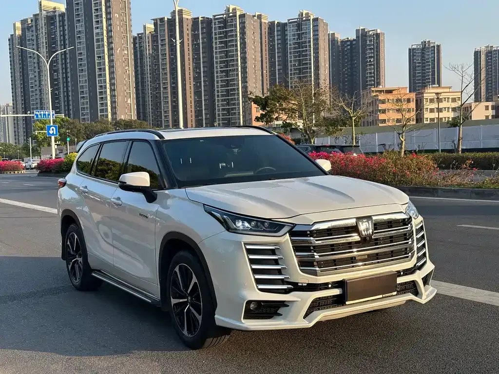 Toyota Crown Kluger 2022 из CN, фото 8