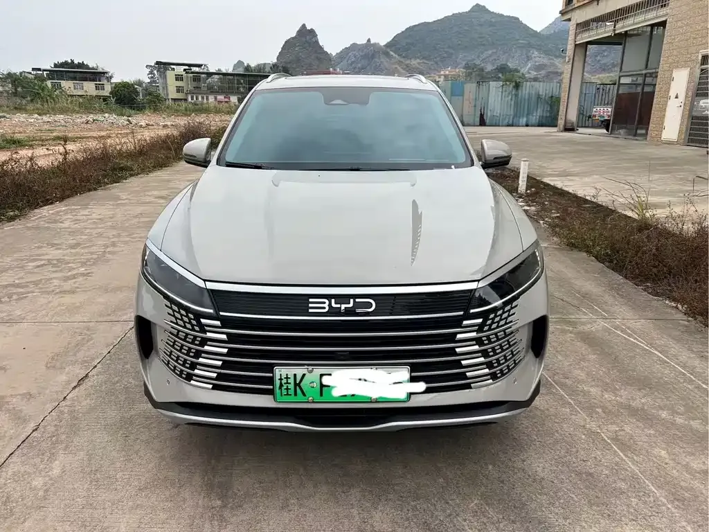 BYD Seal 05 DM-i — фото 6
