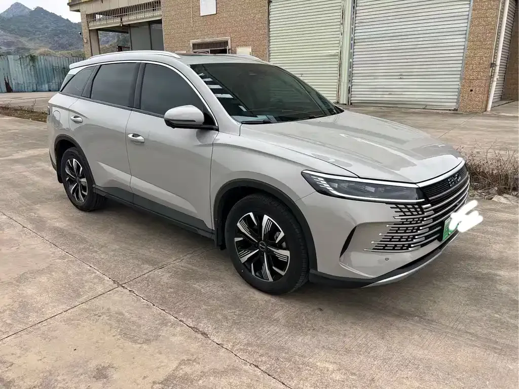 BYD Seal 05 DM-i — фото 7
