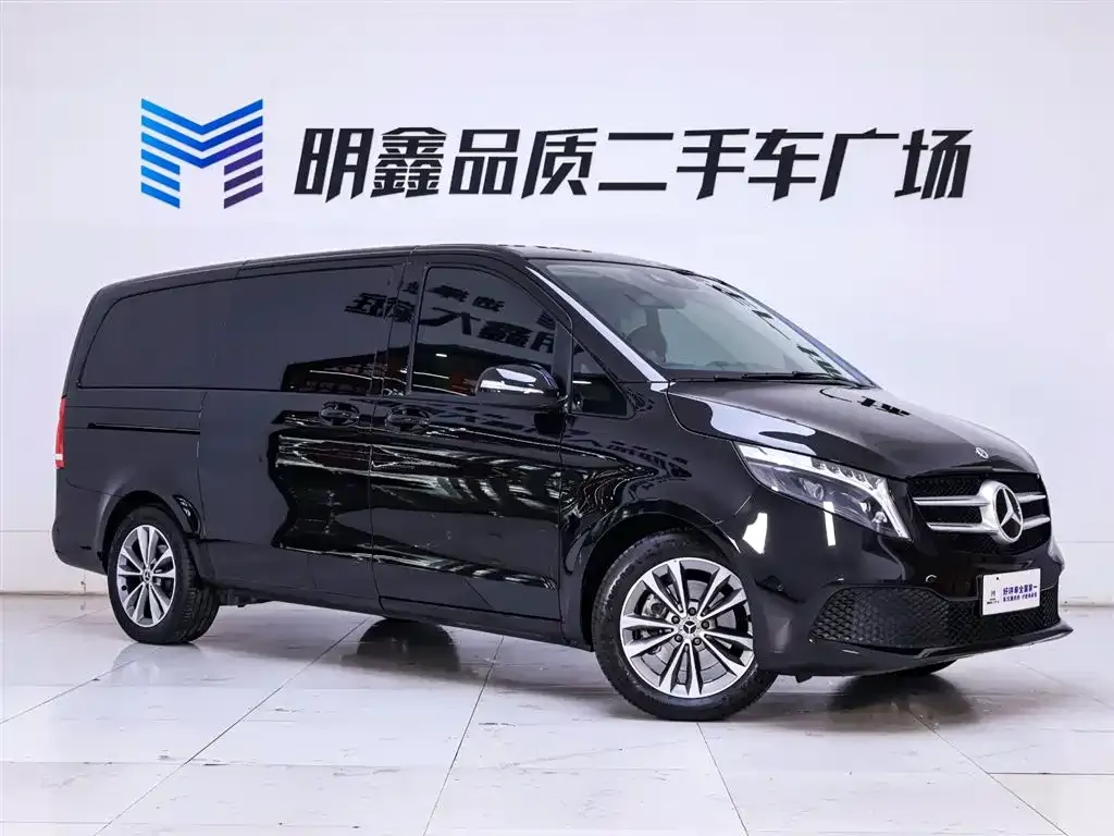 Mercedes-Benz V-Class 2024 из CN, фото 3