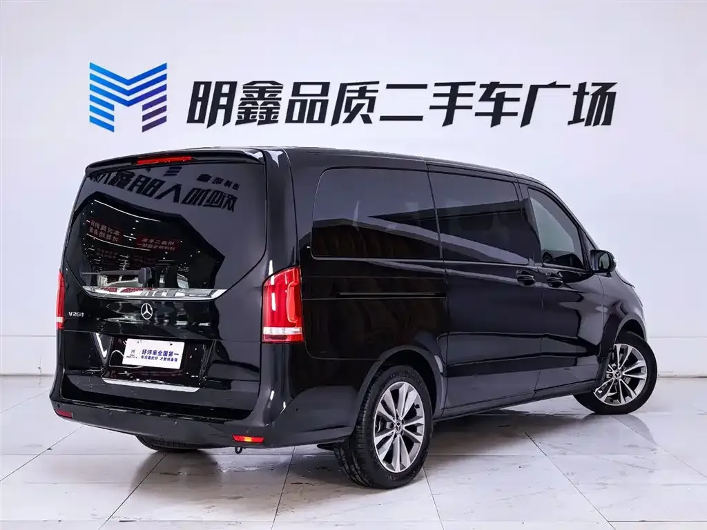 Mercedes-Benz V-Class 2024 из CN, фото 9