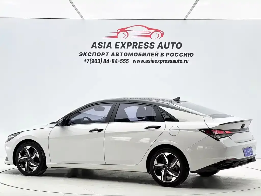 Hyundai Elantra 2023 из CN, фото 9