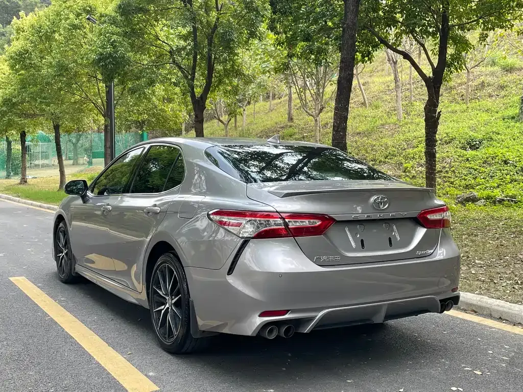 Toyota Camry 2021 из CN, фото 8