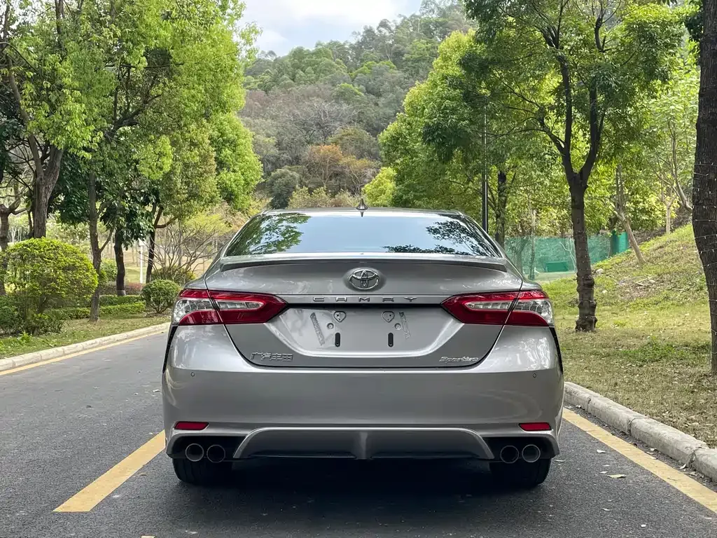 Toyota Camry 2021 из CN, фото 5