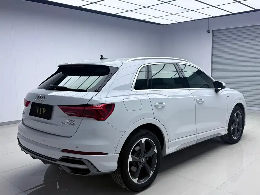 Audi Q3 — фото 2