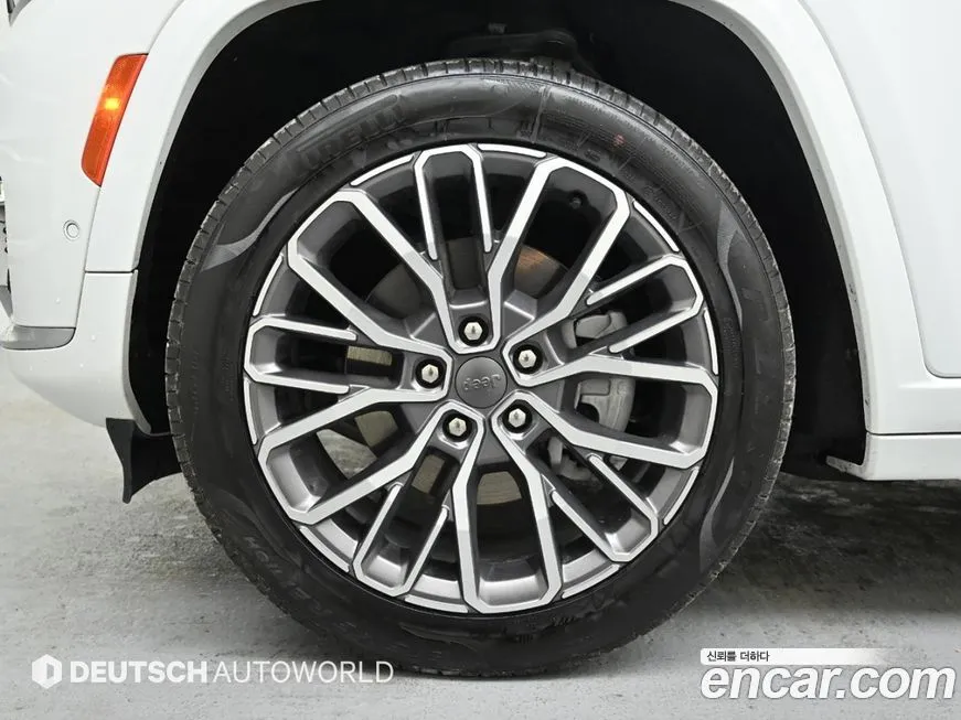 Jeep Cherokee — фото 5