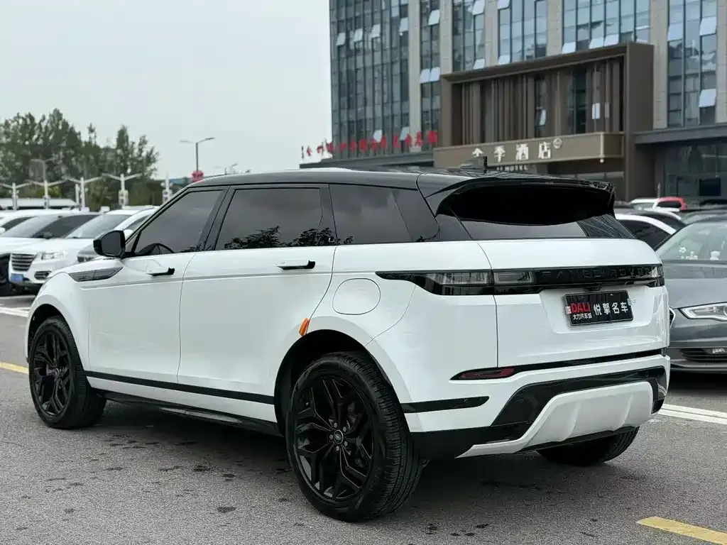 Land Rover Evoque PHEV 2023 из CN, фото 8